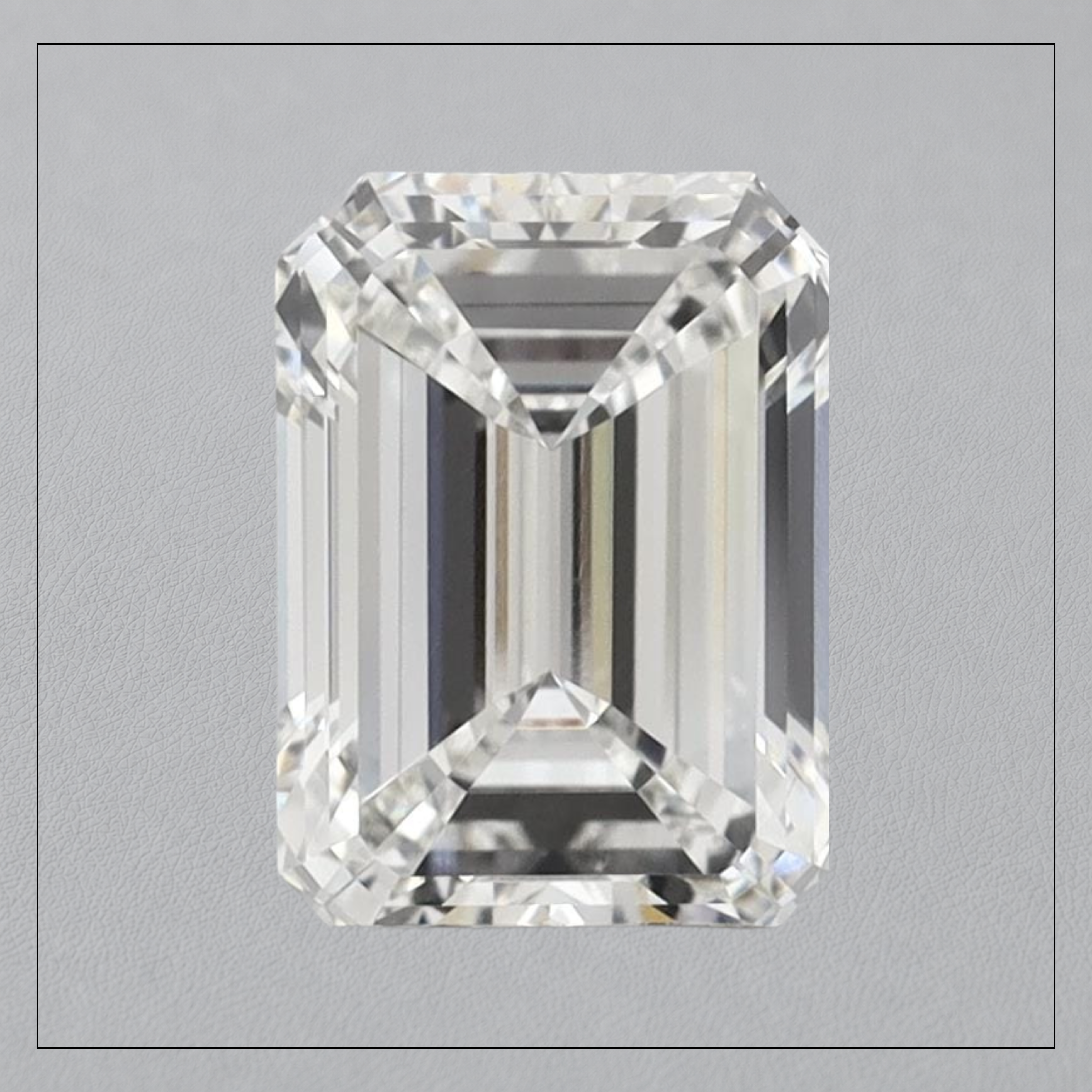 2.5 CT VVS2 G Emerald Lab Grown Diamond