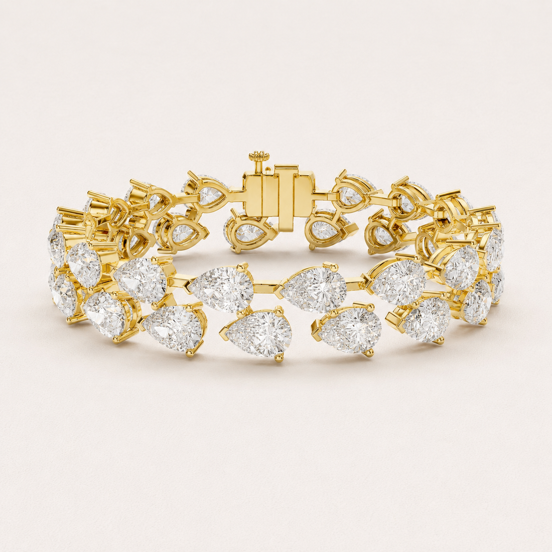 The Avelisse 26.52 CT Diamond Bracelet | Gold