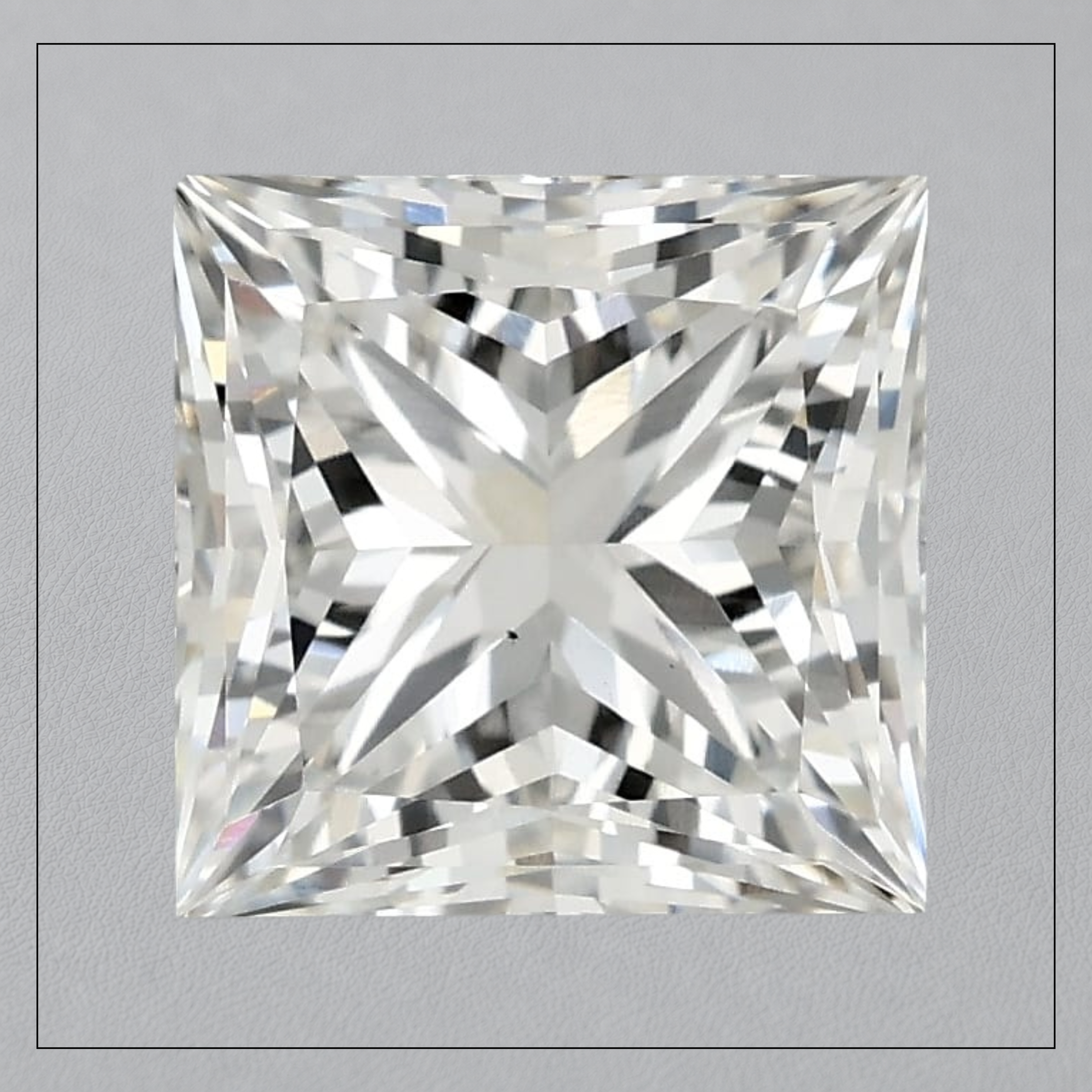 4.00 CT VS2 G Princess Lab Grown Diamond