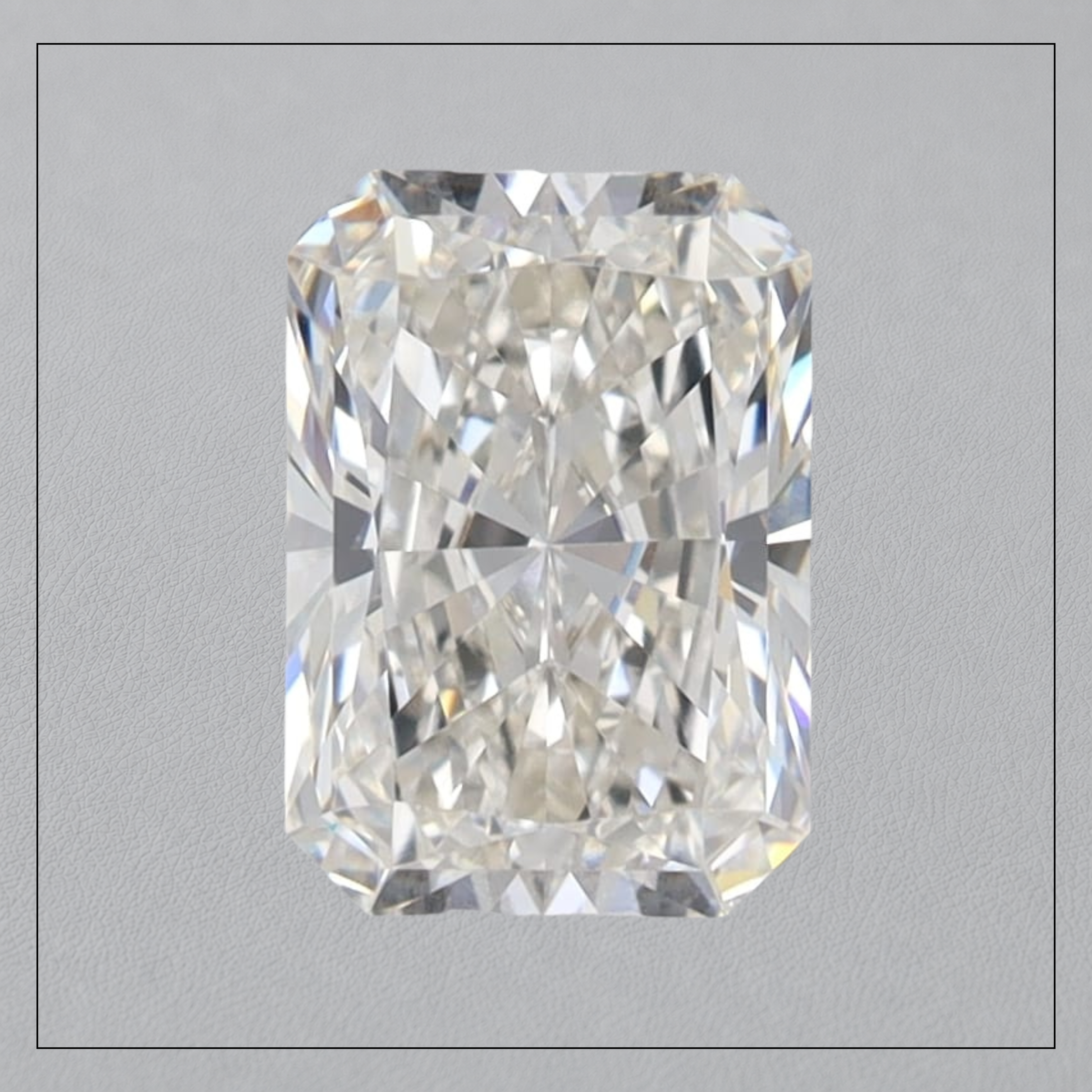 1.00 CT VS2 G Radiant Lab Grown Diamond