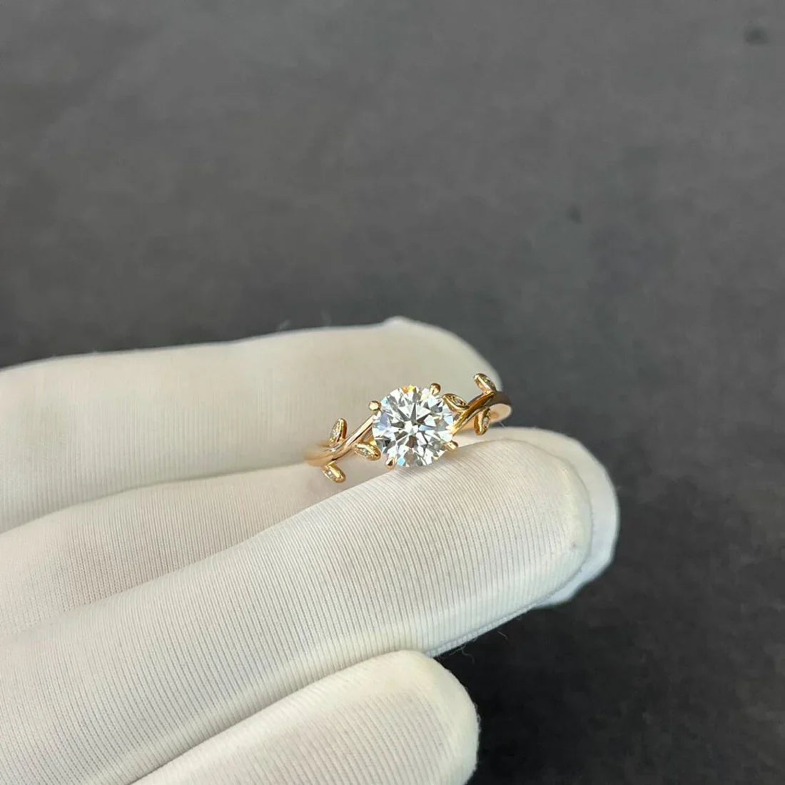 1.10tcw Round Lab Diamond Leaf Engagement Ring | 1.00ct Center | Ethical & IGI Certified