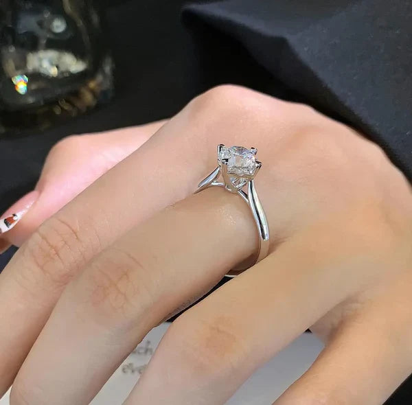 Round 1.50ct Lab Diamond Heart Prong Solitaire Ring | IGI Certified