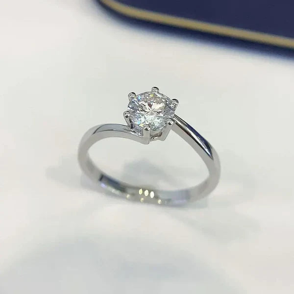 Round 0.70tcw Lab Diamond Bypass Solitaire Ring | IGI Certified | Modern Shank Design