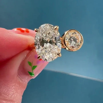 4.00tcw Oval & Round Lab Diamond Bezel Engagement Ring | IGI Certified | Toi Et Moi Design